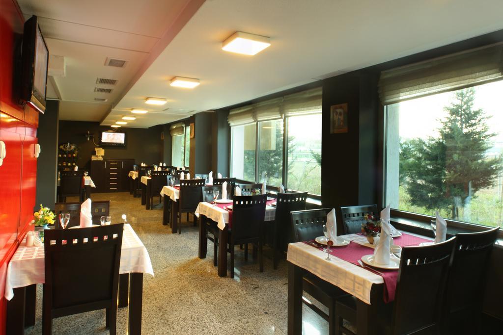 Royal Park Hotel Baku Exteriör bild