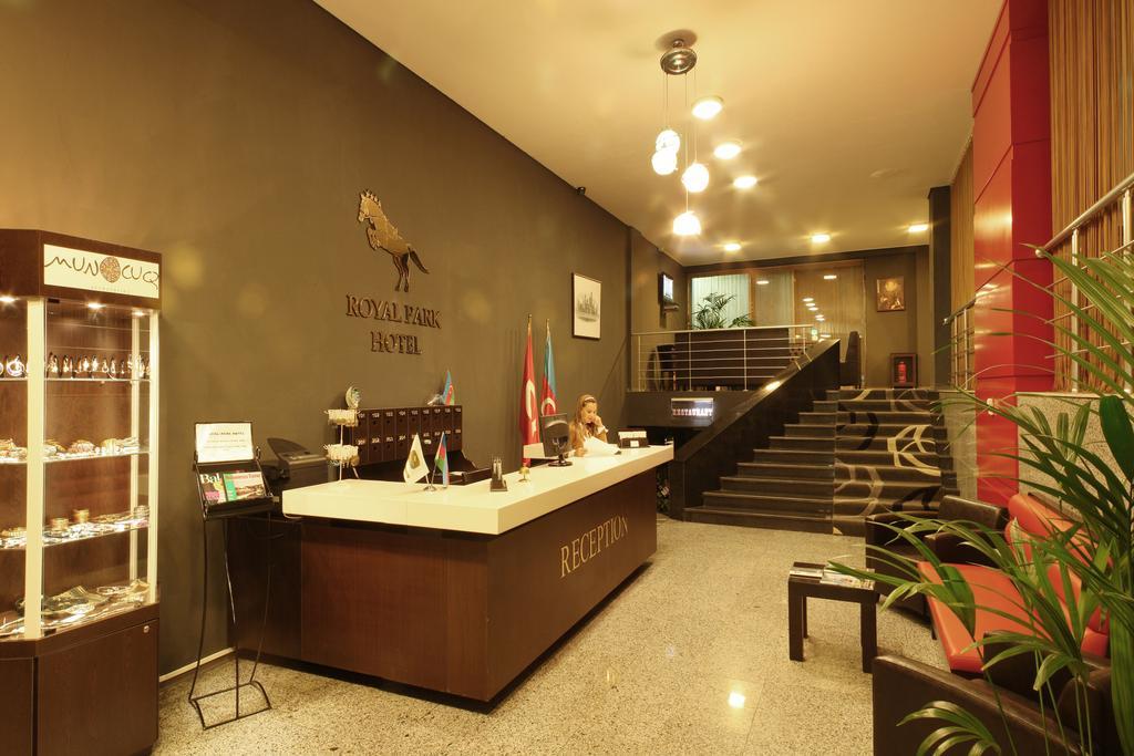 Royal Park Hotel Baku Exteriör bild